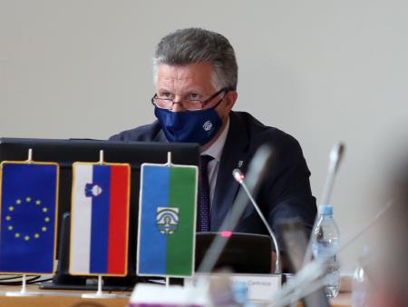 18. redna seja občinskega sveta občine Cerknica 12 foto Ljubo Vukelič